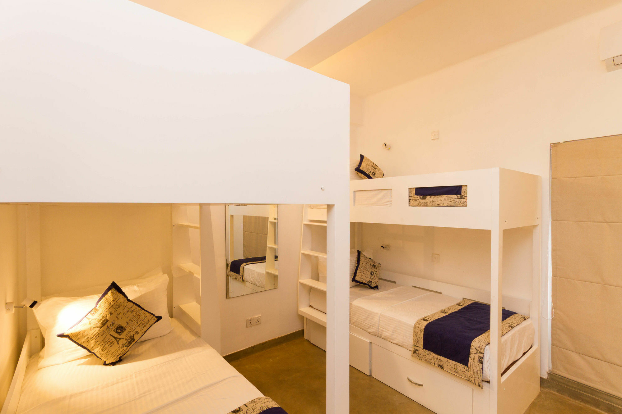 My Story Hostel Colombo Esterno foto